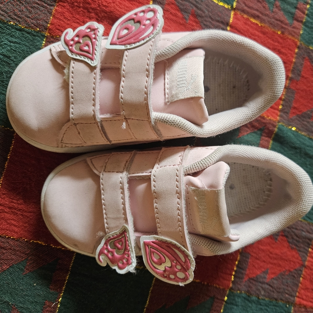 Puma pink-used girl shoes, size US 7